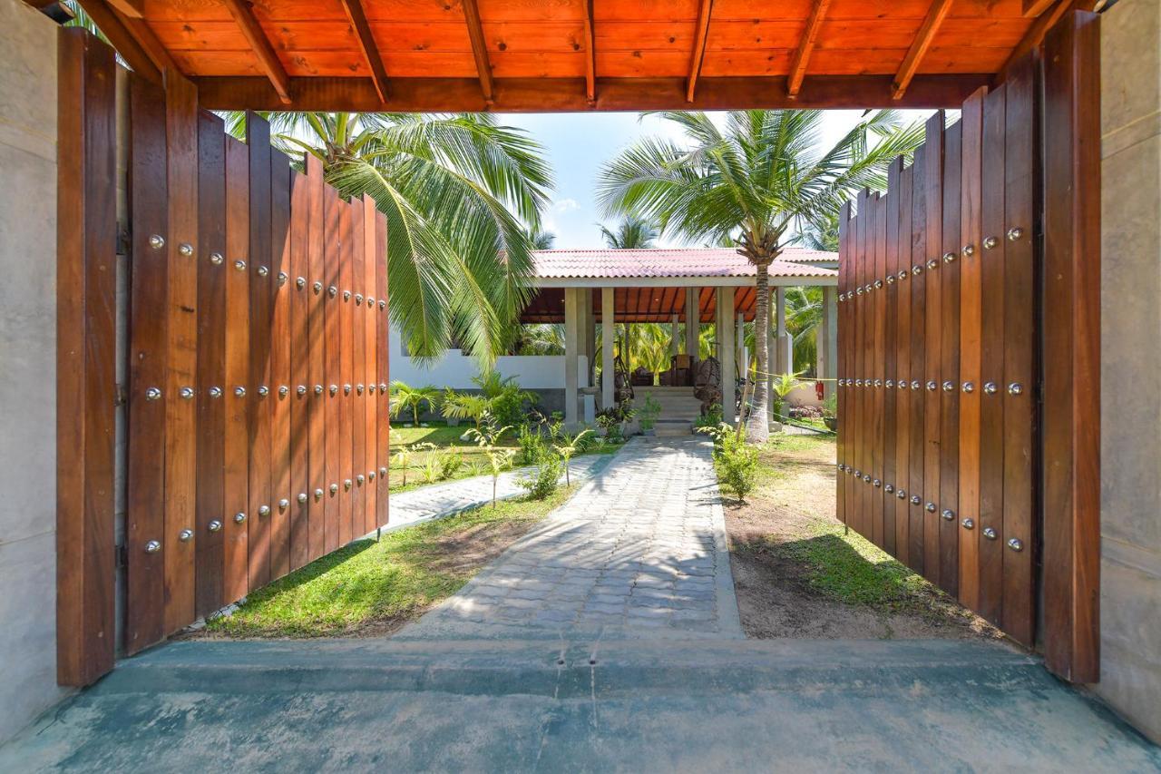 De Silva Palm Resort Kalpitiya Exteriör bild