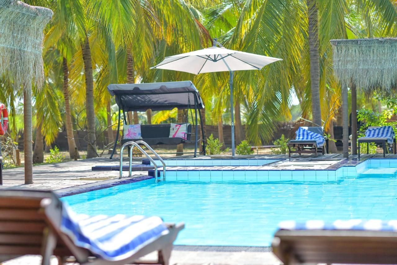 De Silva Palm Resort Kalpitiya Exteriör bild